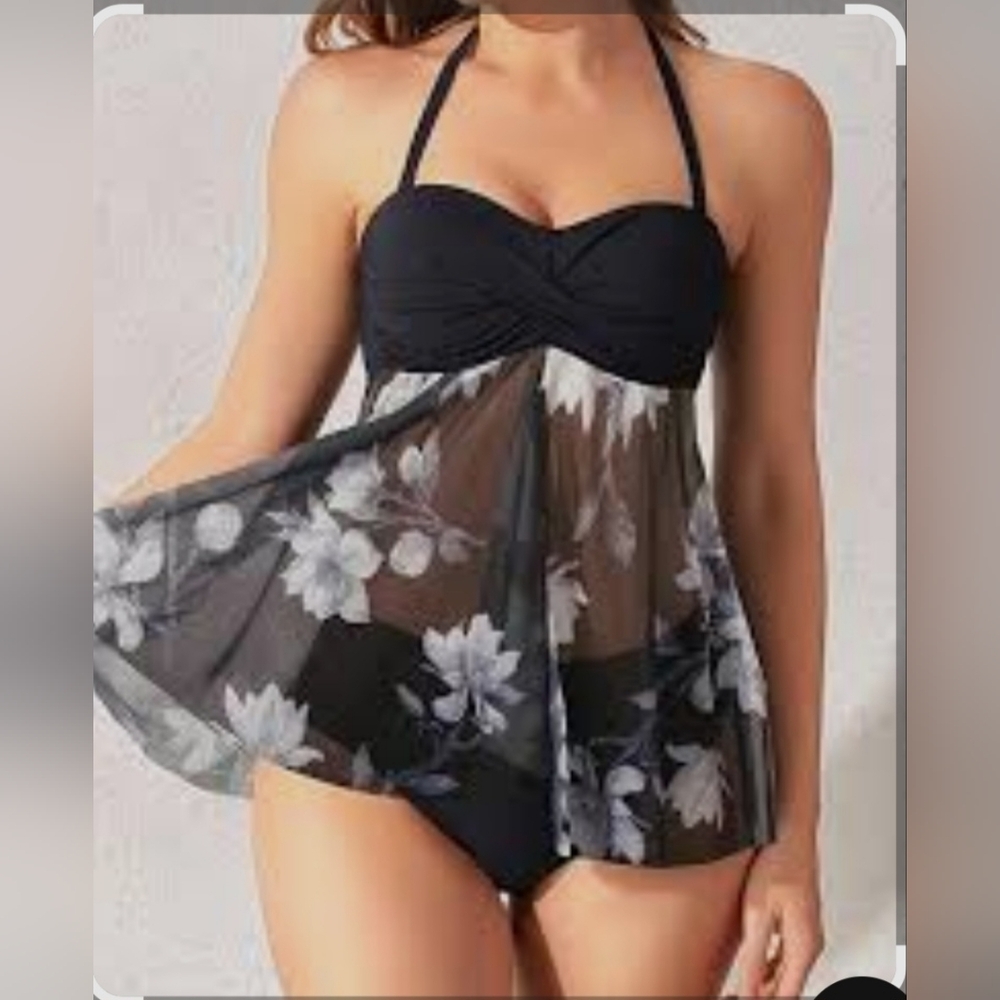 Black Floral Women's Swim Set‎ XXL